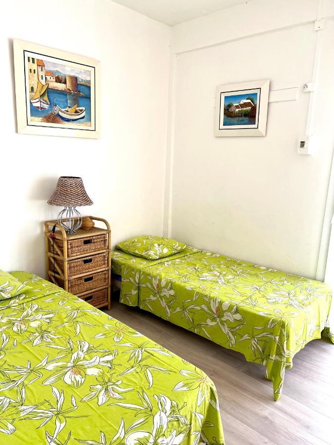 Ti Cabanon. Appartement Vue Mer A Deshaies. Exteriör bild